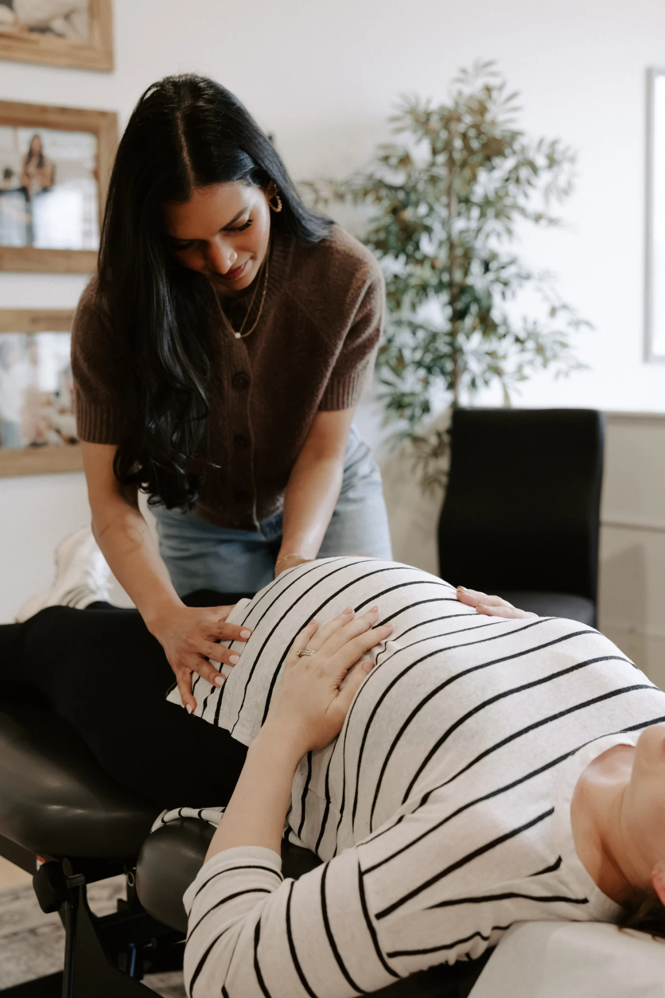 Pregnancy chiropractic adjustment at Wellhouse Chiropractic